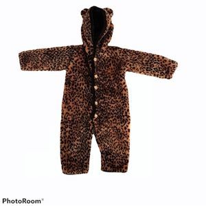 Fuzzy leapord bear Outfit Size 24 month